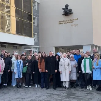 Великому Кобзарю – 212: артисти театру зняли зворушливе відео